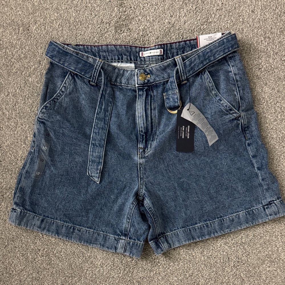 Tommy Hilfiger Women's Denim Belted Shorts